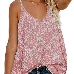 3 tank tops like new $10 each